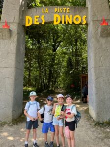 Les CE1 à l’assaut du Château des Aventuriers !